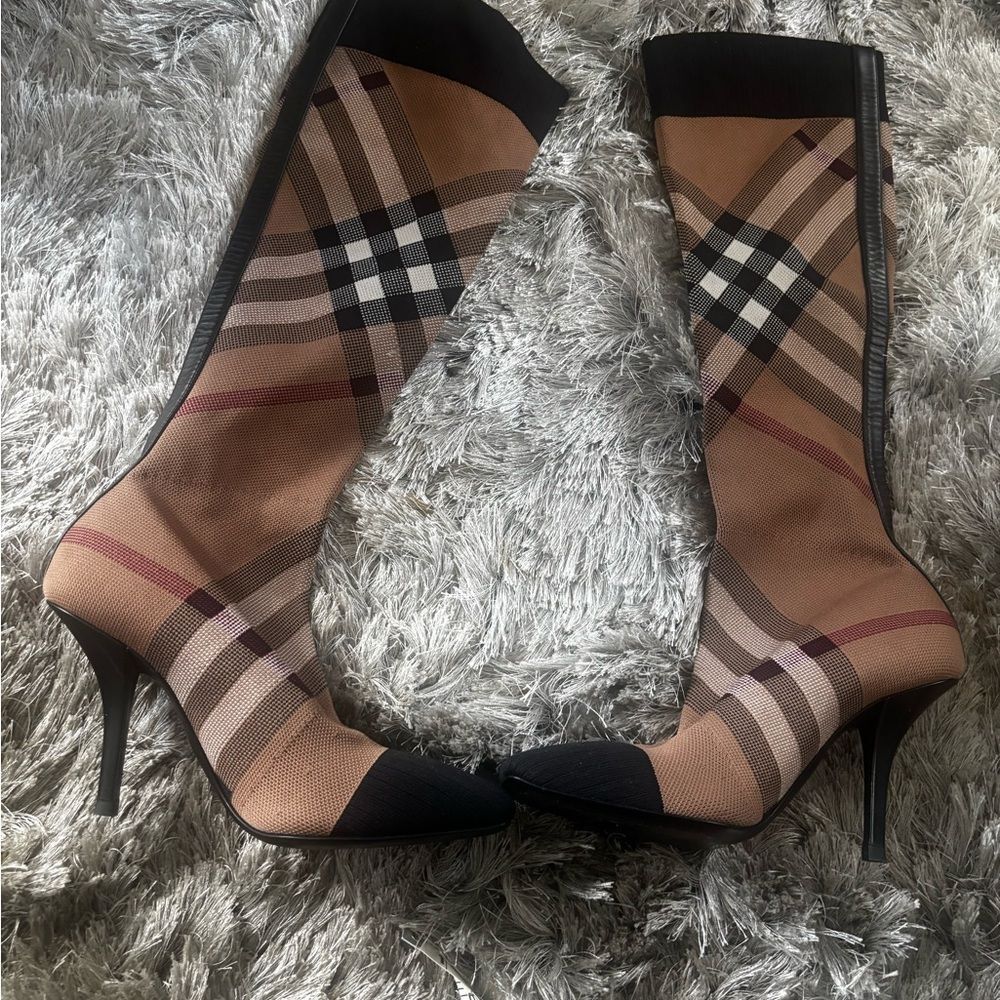 Burberry nova check calf High Boots logo heels leg warmer Sock striped shoes - Picture 4 of 8